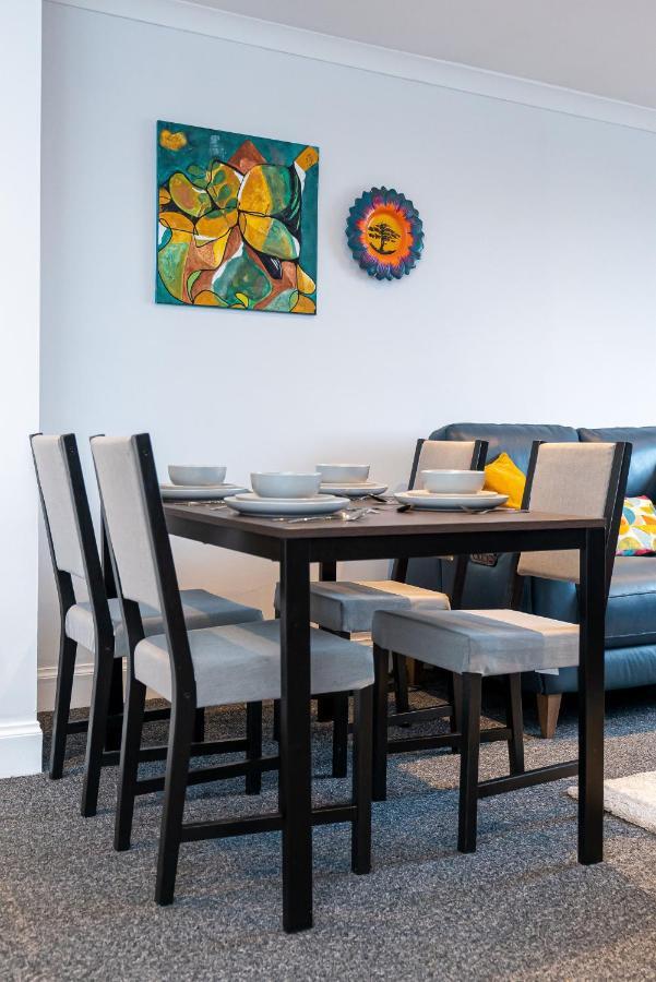 Lovely 3-Bedroom Flat With Free Parking Bridge of Allan Exteriör bild