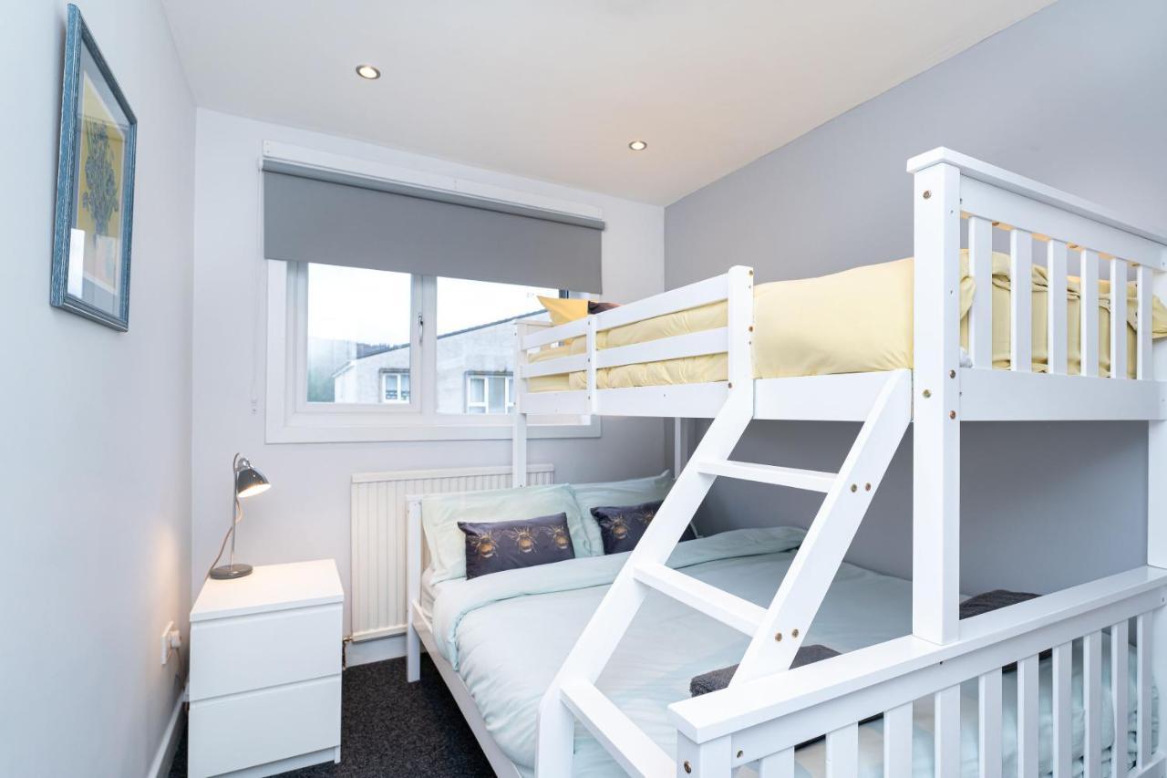 Lovely 3-Bedroom Flat With Free Parking Bridge of Allan Exteriör bild