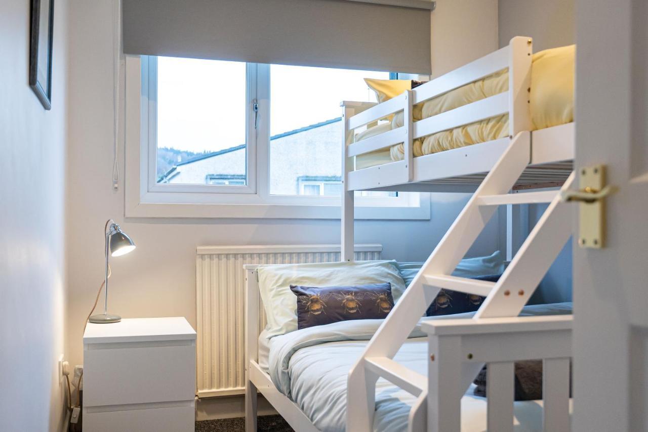Lovely 3-Bedroom Flat With Free Parking Bridge of Allan Exteriör bild
